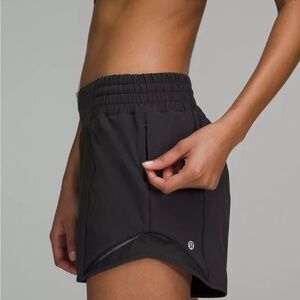 Hotty Hot High-Rise Lined Short 4” black